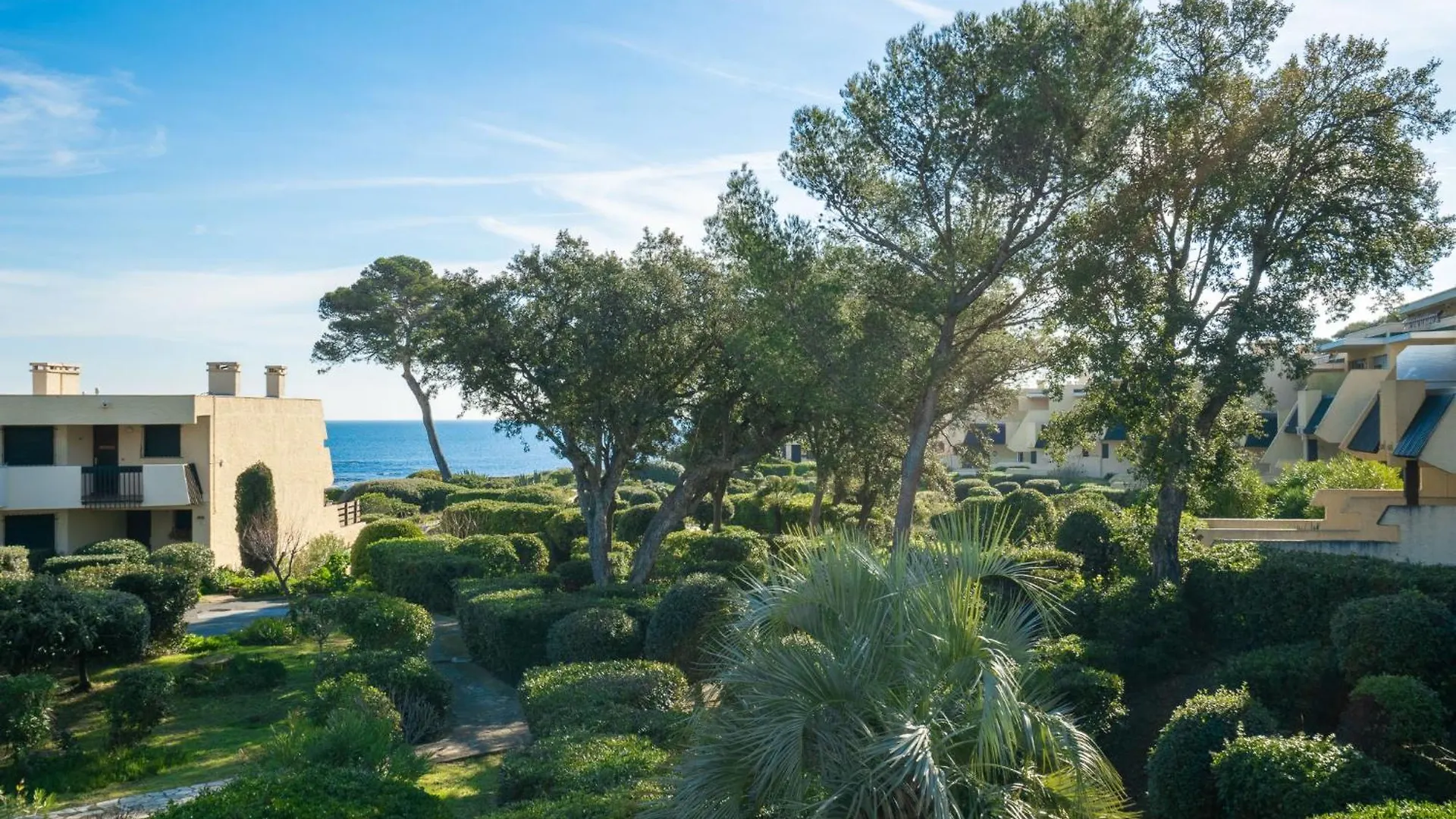 Apartment Les Louvans-4 By Interhome Saint Aygulf