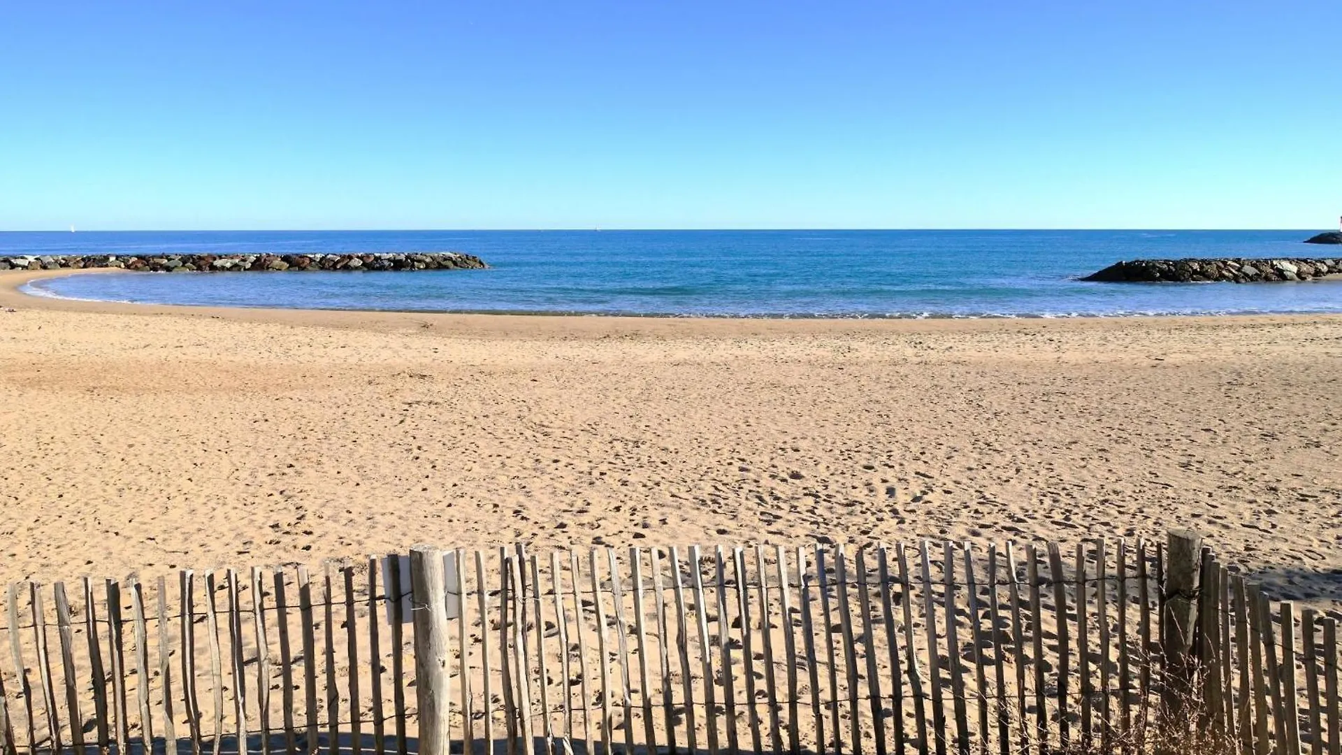 Apartment Les Louvans-4 By Interhome Saint Aygulf