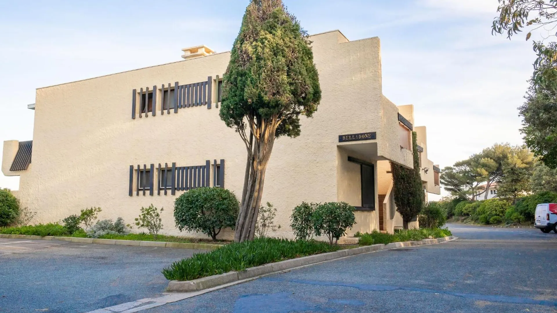 Apartment Les Louvans-4 By Interhome Saint Aygulf